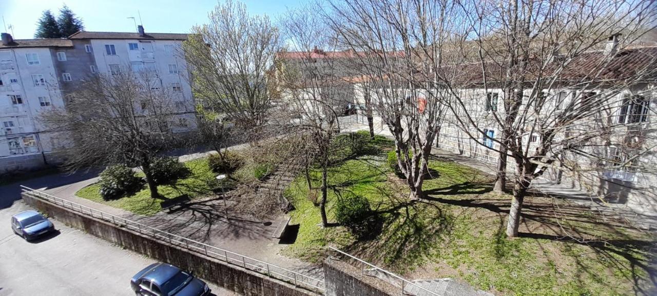 O Descanso Da Abella Lejlighed Ourense Eksteriør billede